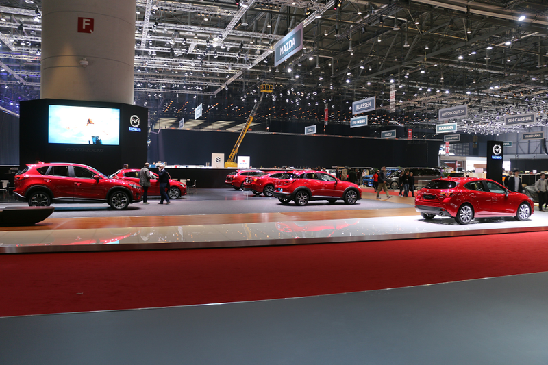 Illustration for article titled The True Star Of Geneva Is This 20-Year-Old Bugatti
